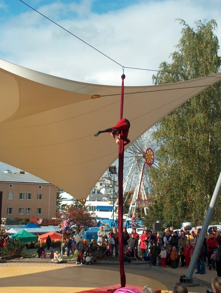 Ilma-akrobaatti_Seija_Pitkänen_H9430_C